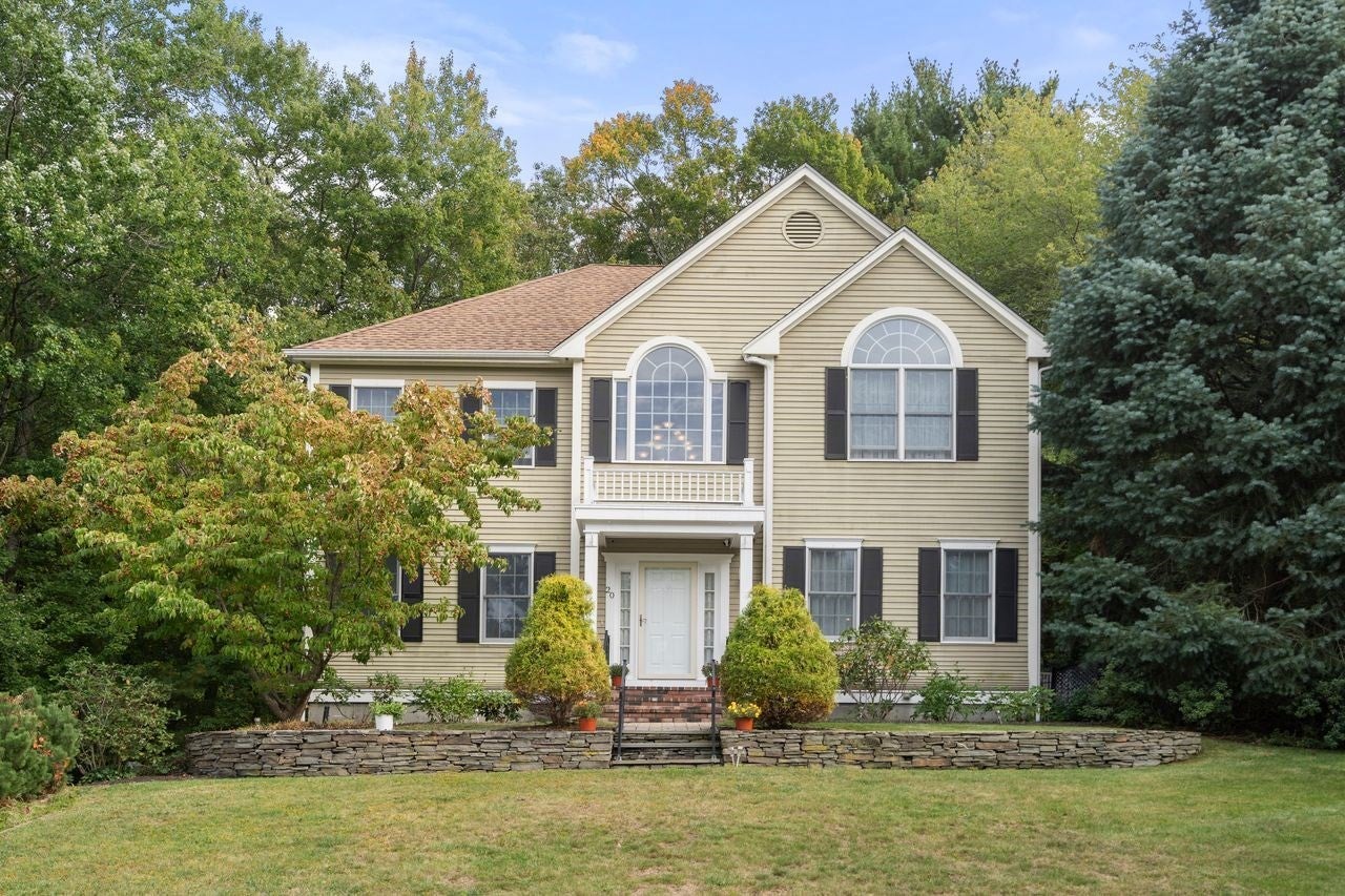 20 Fern Brook Cir, Canton, MA, 20 Fern Brook Cir, Canton, MA Photo #38