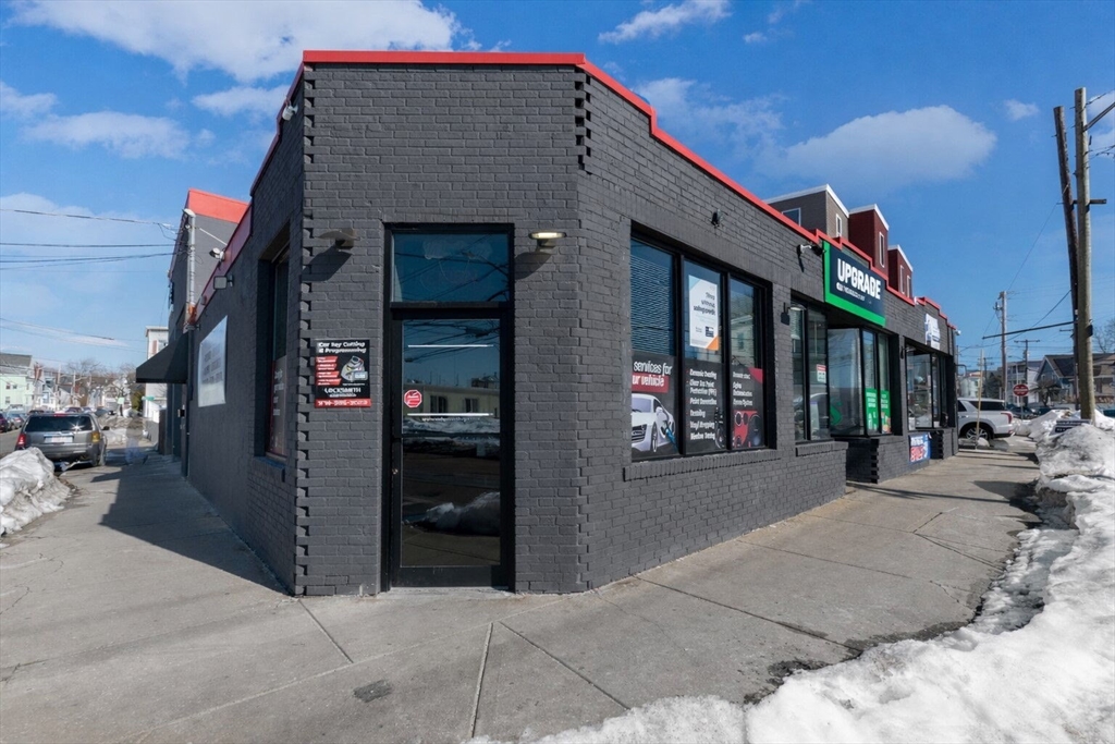 Photo 1 of 30 — 613-617 Summer St, Lynn, MA 01905