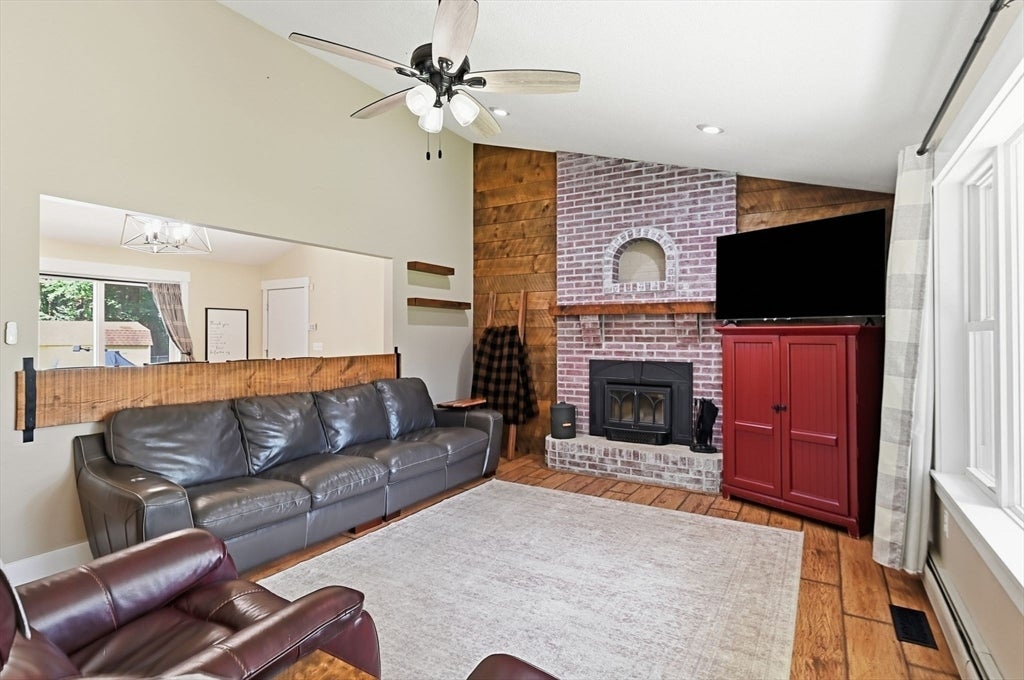 178 County Rd, Southampton, MA, 178 County Rd, Southampton, MA Photo #5