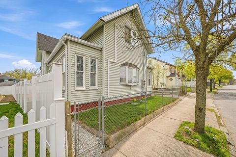 Photo of 12 Howard St, Lynn, MA 01902 (MLS # 73511478)
