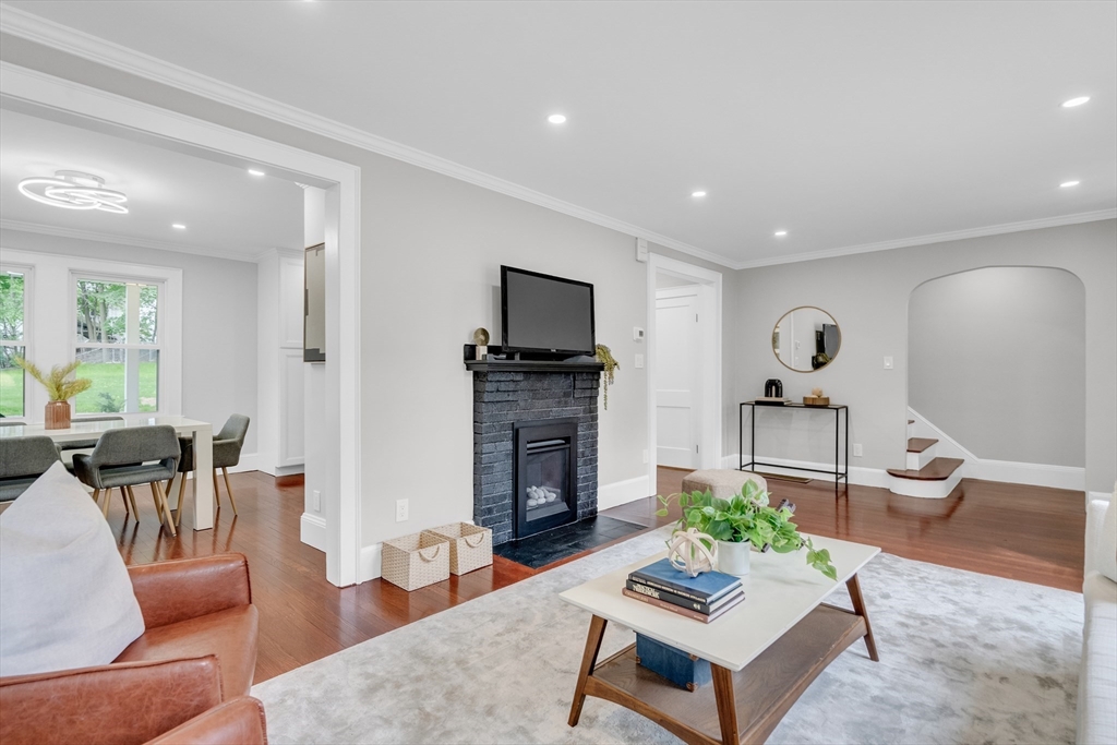 56 Pine Hill Rd