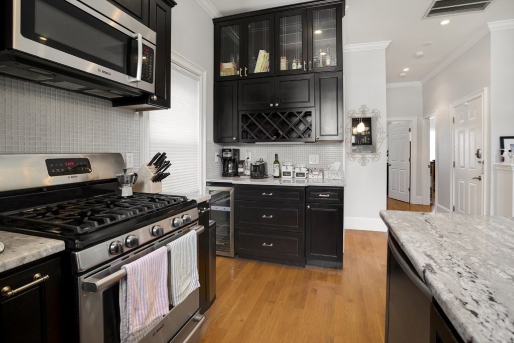 23 Woodward St #3, Boston, MA Photo #8