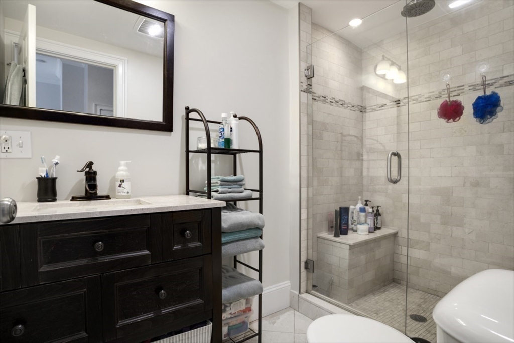 23 Woodward St #3, Boston, MA Photo #16