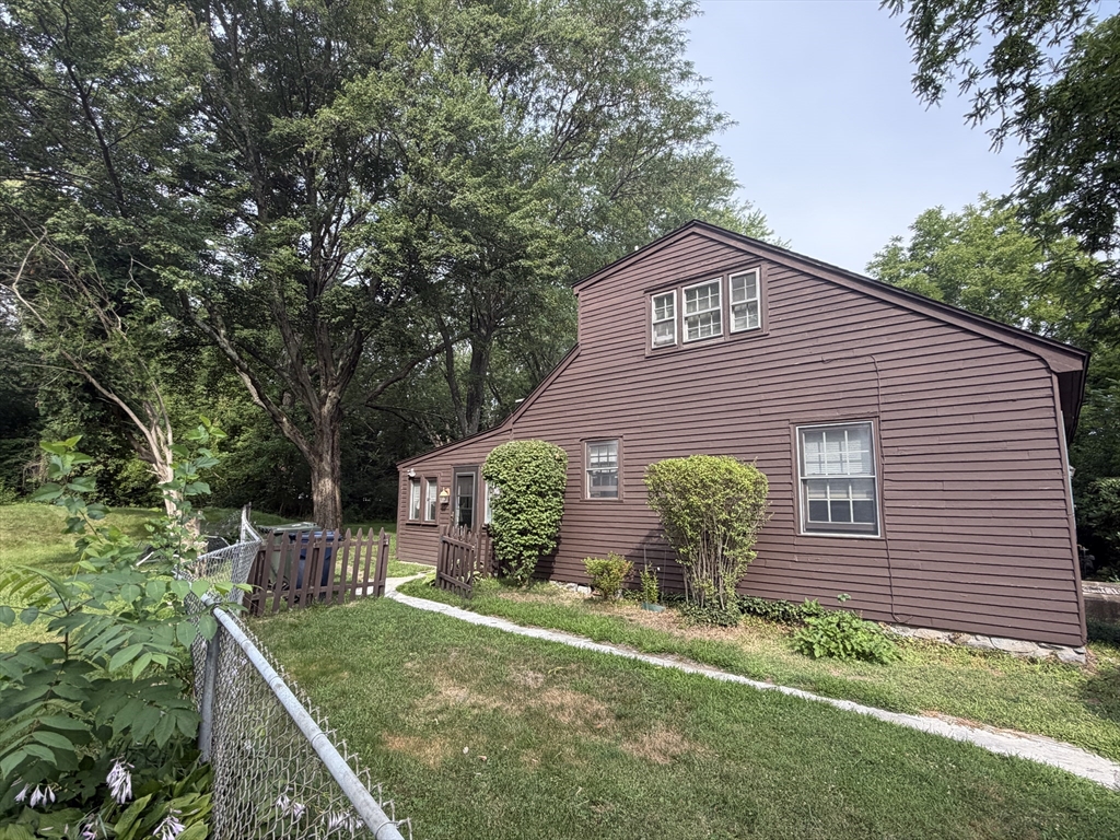 32 River Rd, Andover, MA Photo #3