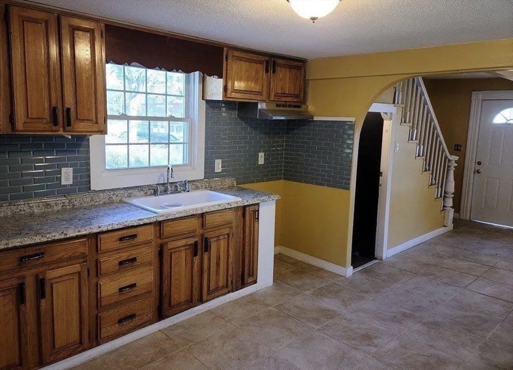 32 Randall Place
