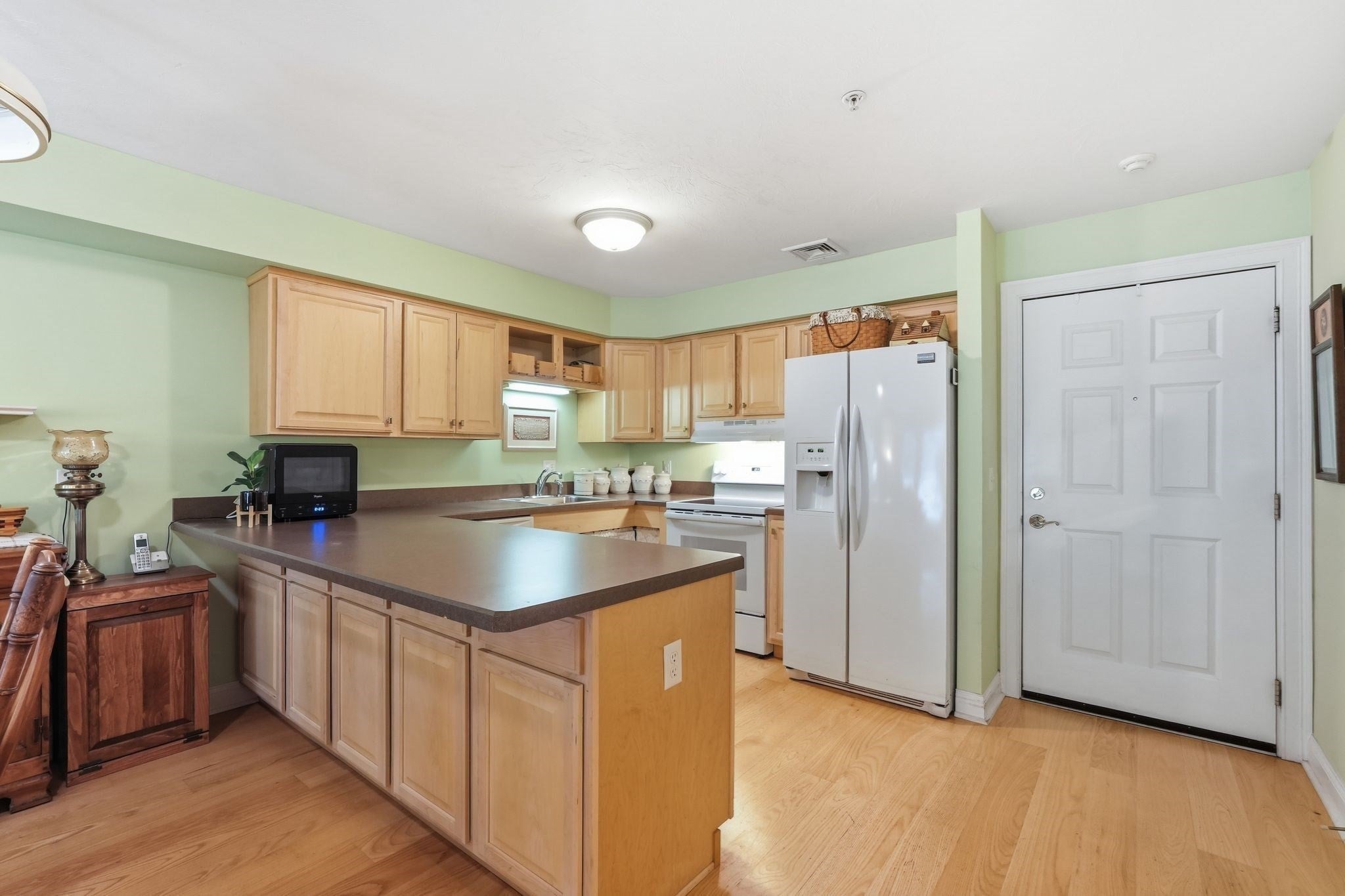 26 Greenleaves Dr 611