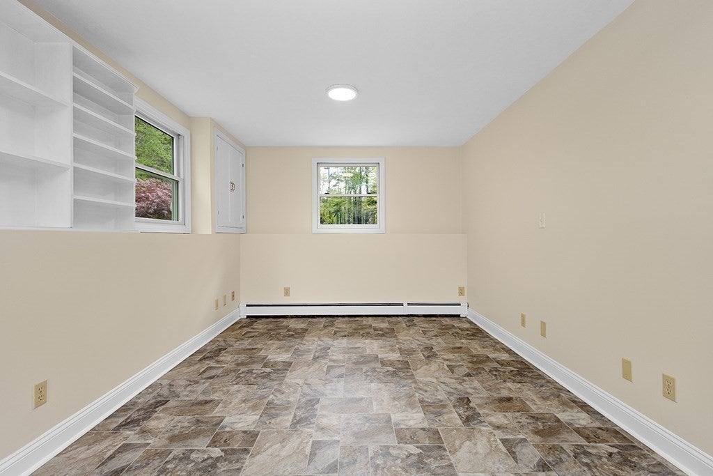 2 Howard Ln, Lakeville, MA Photo #30