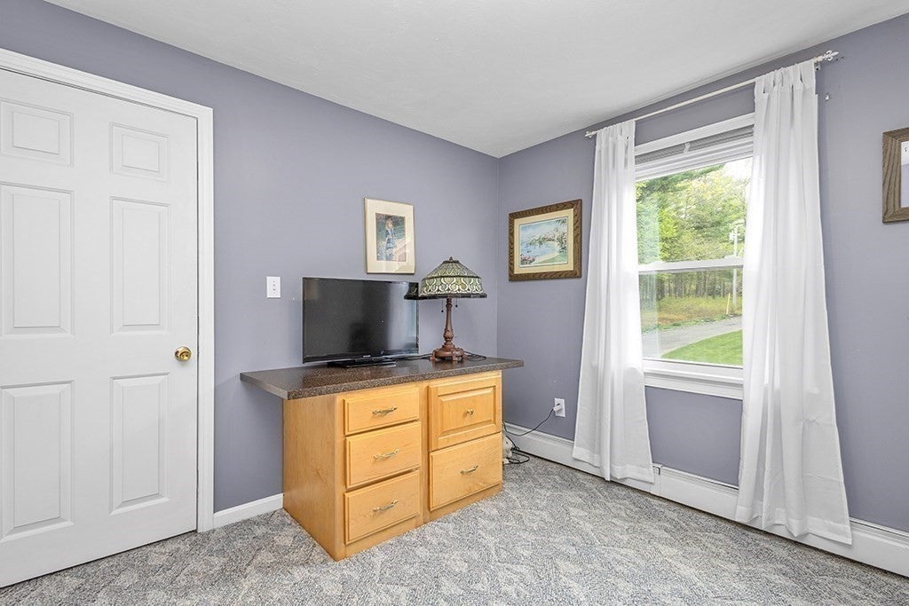 2 Howard Ln, Lakeville, MA Photo #20