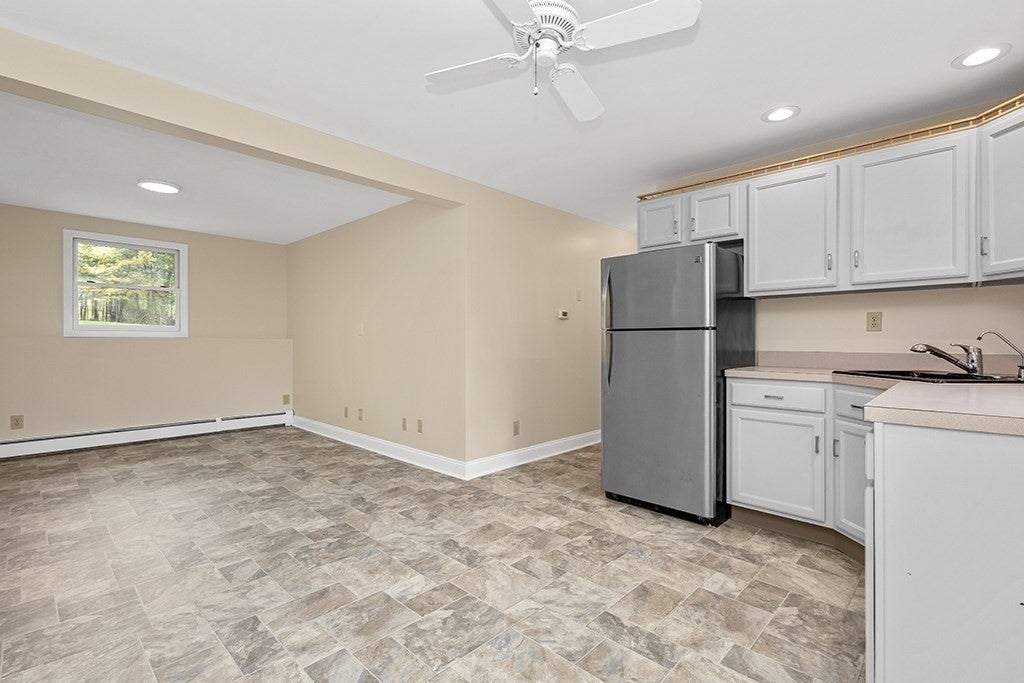 2 Howard Ln, Lakeville, MA Photo #28