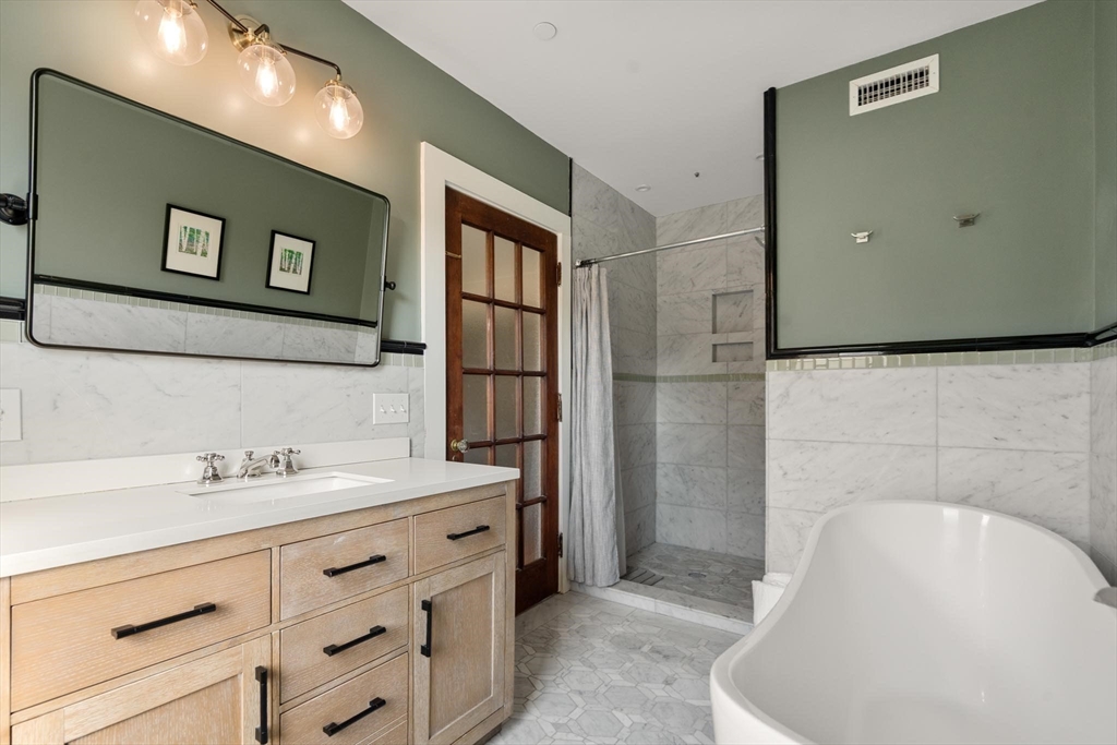 157 Babcock St #2, Brookline, MA Photo #13
