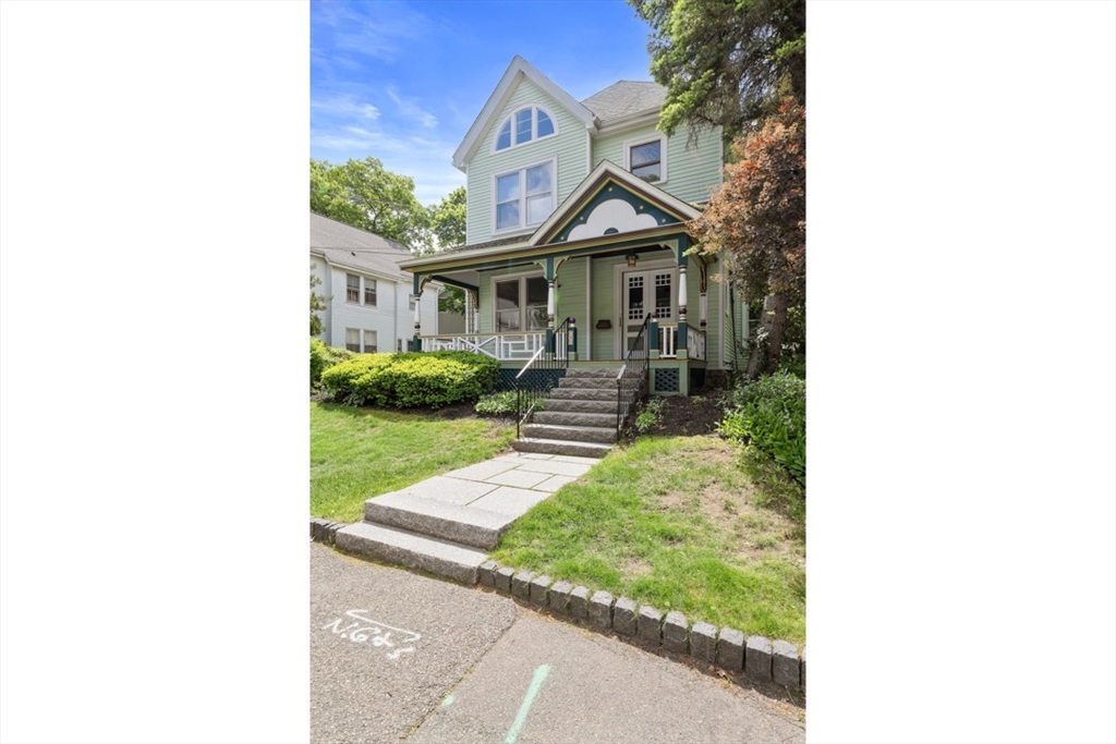 20 Riverview Ave