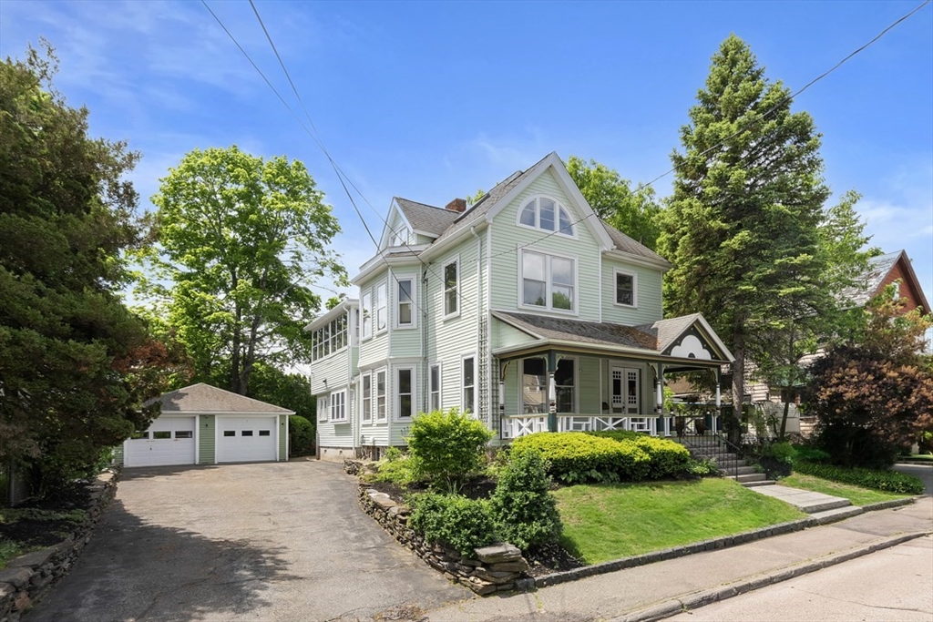 20 Riverview Ave