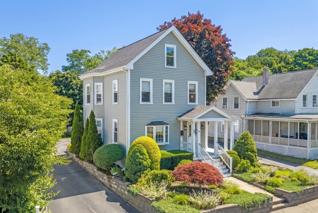 18 Nahant St