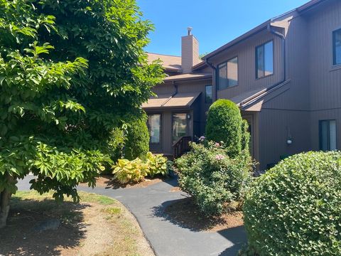 215 Trailside Way 215 Ashland MA 01721