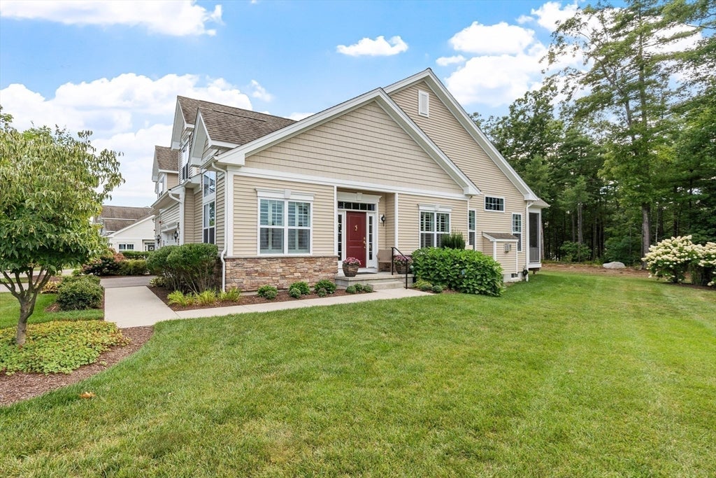 42 Ridgewood Dr #42, Stow, MA Photo #2