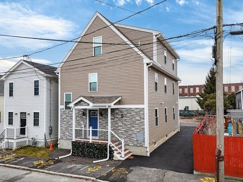16 Washburn St New Bedford MA 02740