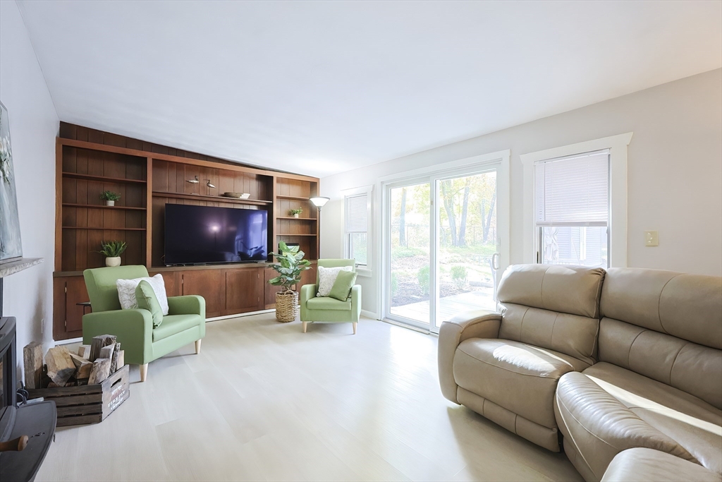 91 Eaton Road W