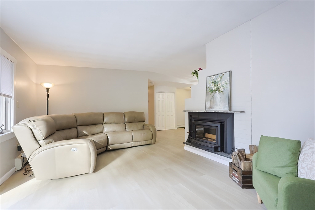 91 Eaton Road W