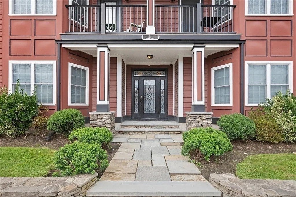 32 Common St #3-4, Waltham, MA Photo #7