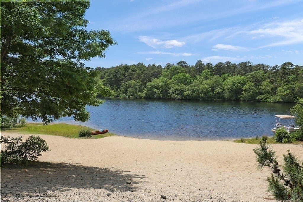 10 Shangri La Blvd, Wareham, MA, 10 Shangri La Blvd, Wareham, MA Photo #38