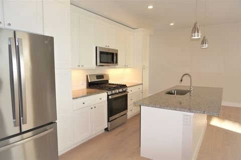 99 Moody Street #6 Waltham MA 02453