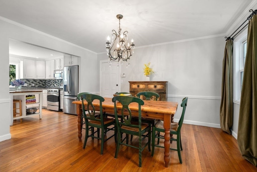187 Hinckley Rd
