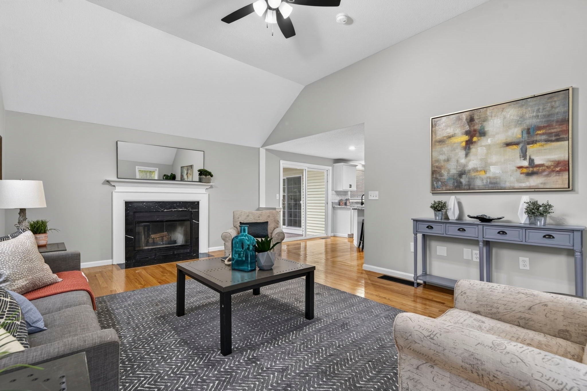 16 Horseshoe Ln, Clinton, MA Photo #11
