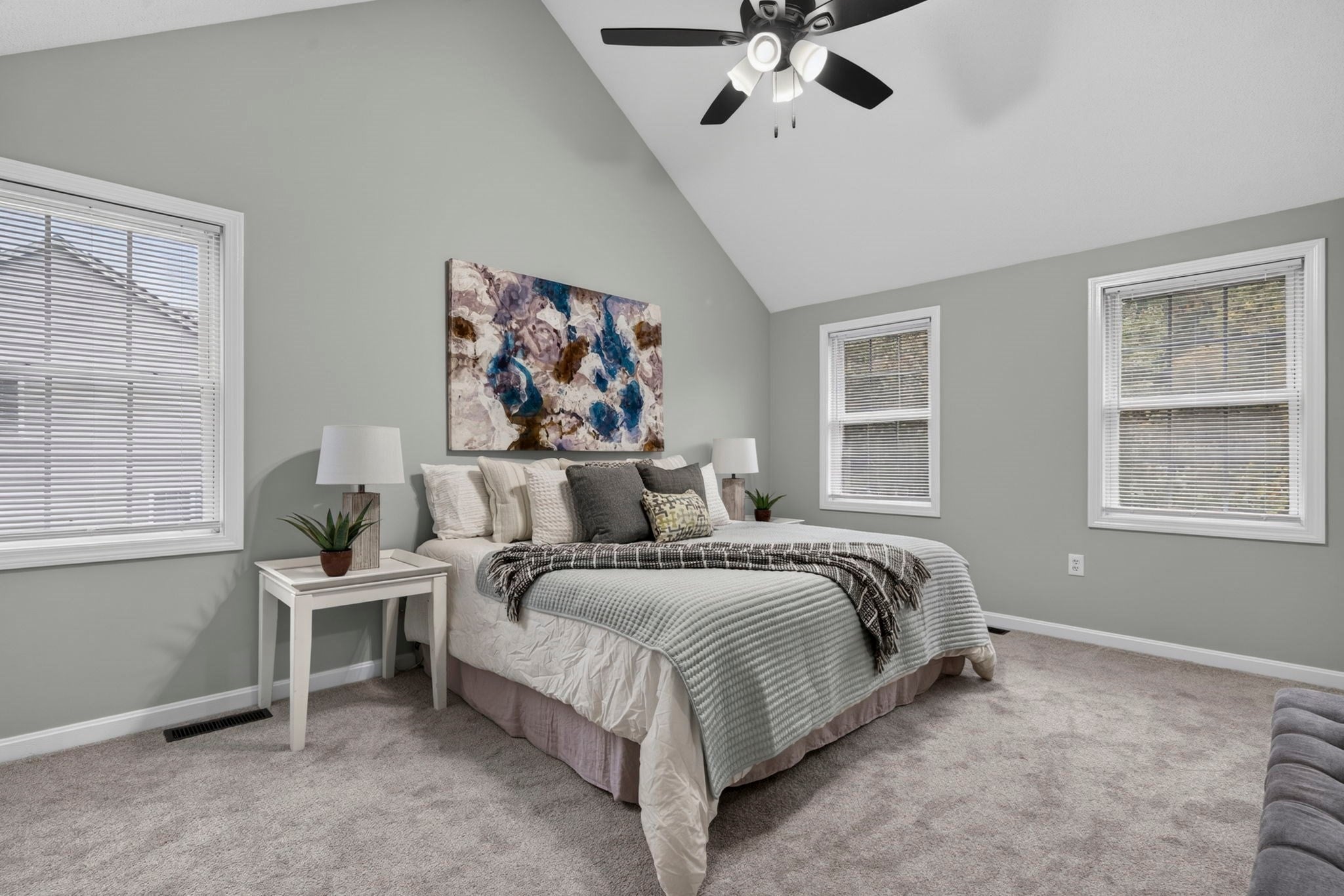 16 Horseshoe Ln, Clinton, MA Photo #21