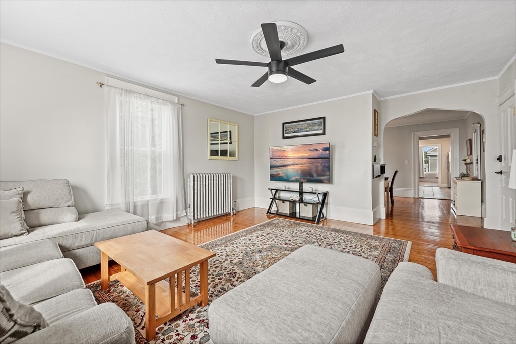 21 Minot Street 2A