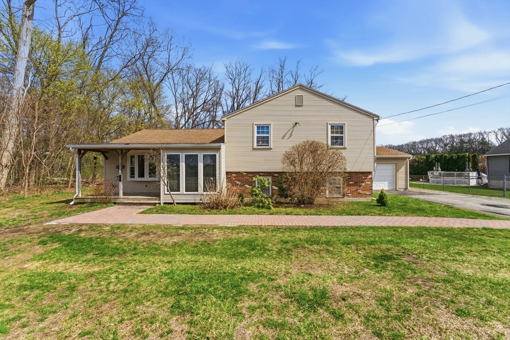 137 Bryn Mawr Ave