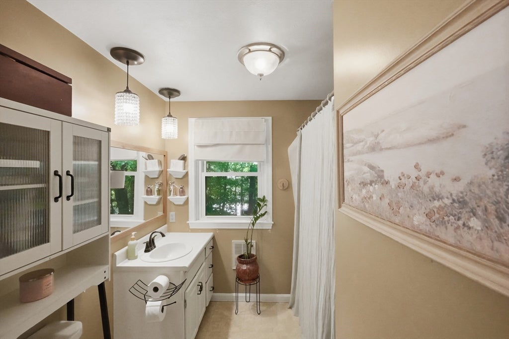 111 Manning Street #2, Holden, MA Photo #17
