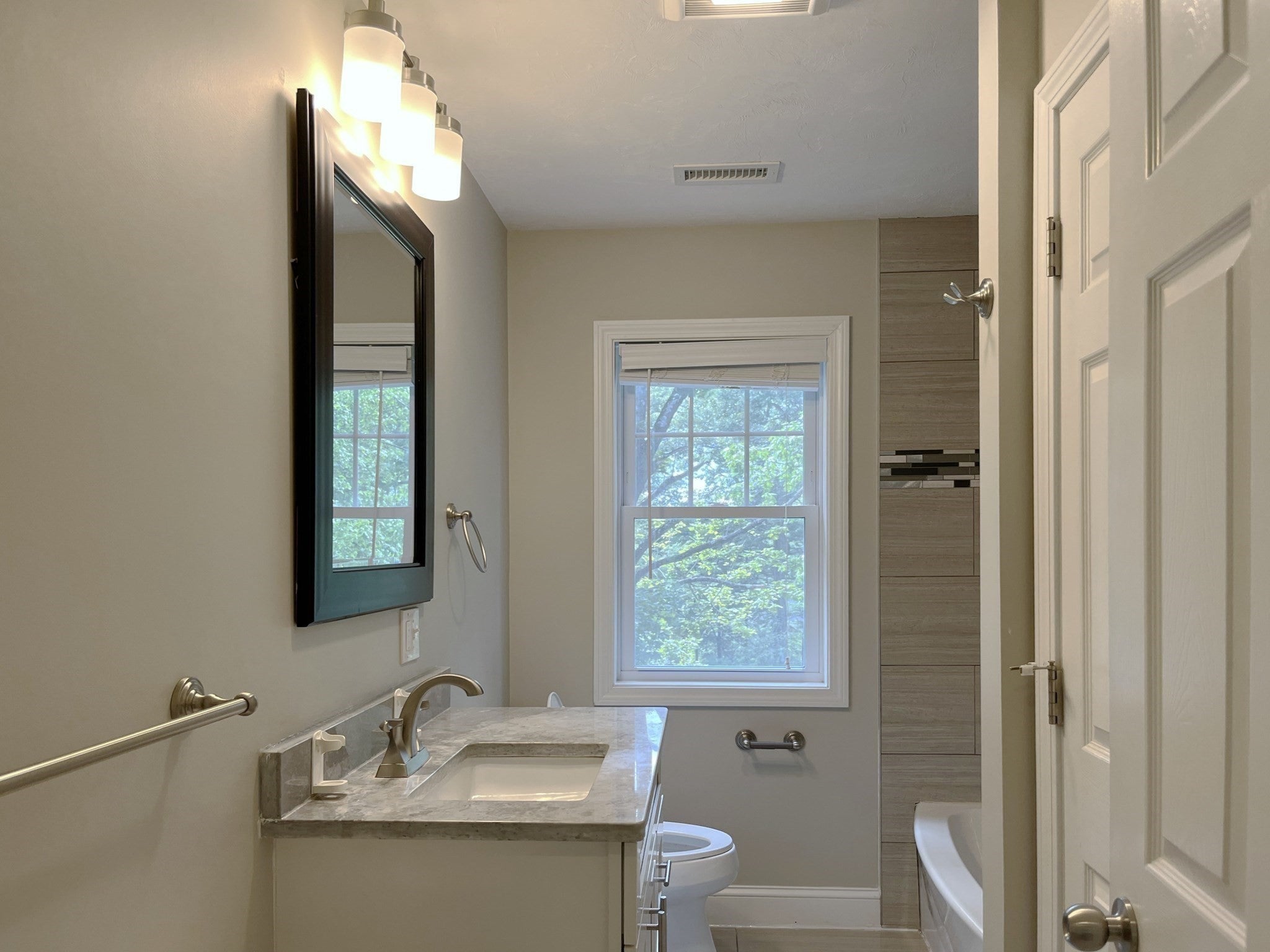 20 Beacon St #20, Shrewsbury, MA Photo #24