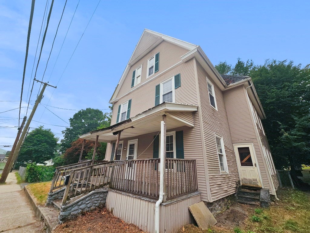 8-10 Aspen St