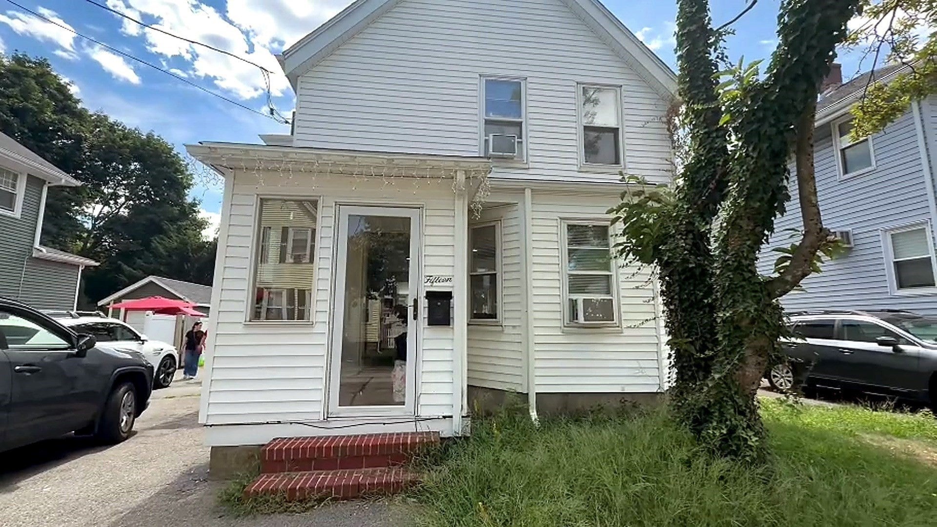 15 Churchill St