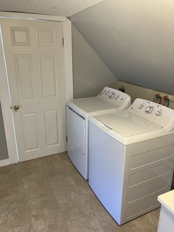 Shirley, Massachusetts 01464, United States, 3 Bedrooms Bedrooms, ,3 BathroomsBathrooms,Residential,Contingent,88347