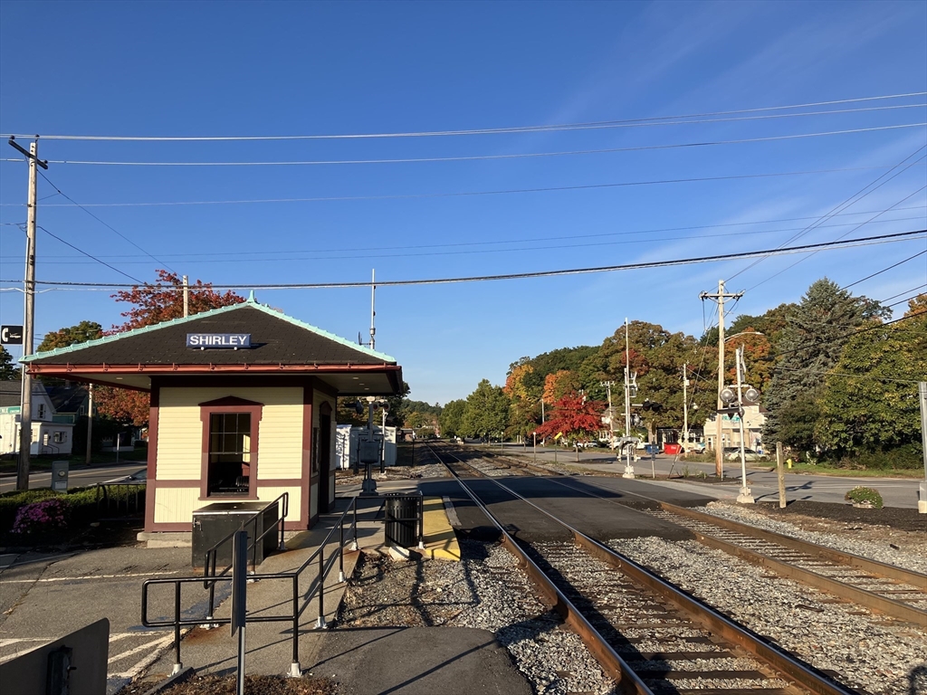 Shirley, Massachusetts 01464, United States, 3 Bedrooms Bedrooms, ,3 BathroomsBathrooms,Residential,Contingent,88347
