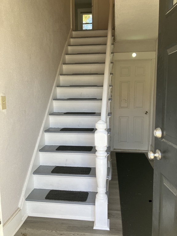 Shirley, Massachusetts 01464, United States, 3 Bedrooms Bedrooms, ,3 BathroomsBathrooms,Residential,Contingent,88347