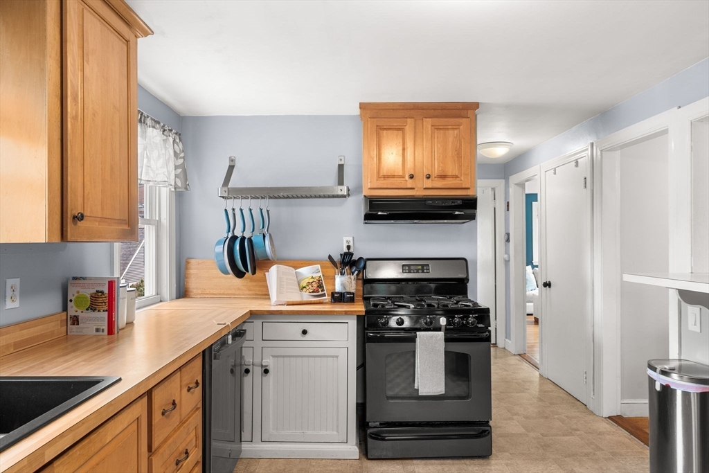 8 Cressey AVE, Salem, MA, 8 Cressey AVE, Salem, MA Photo #10