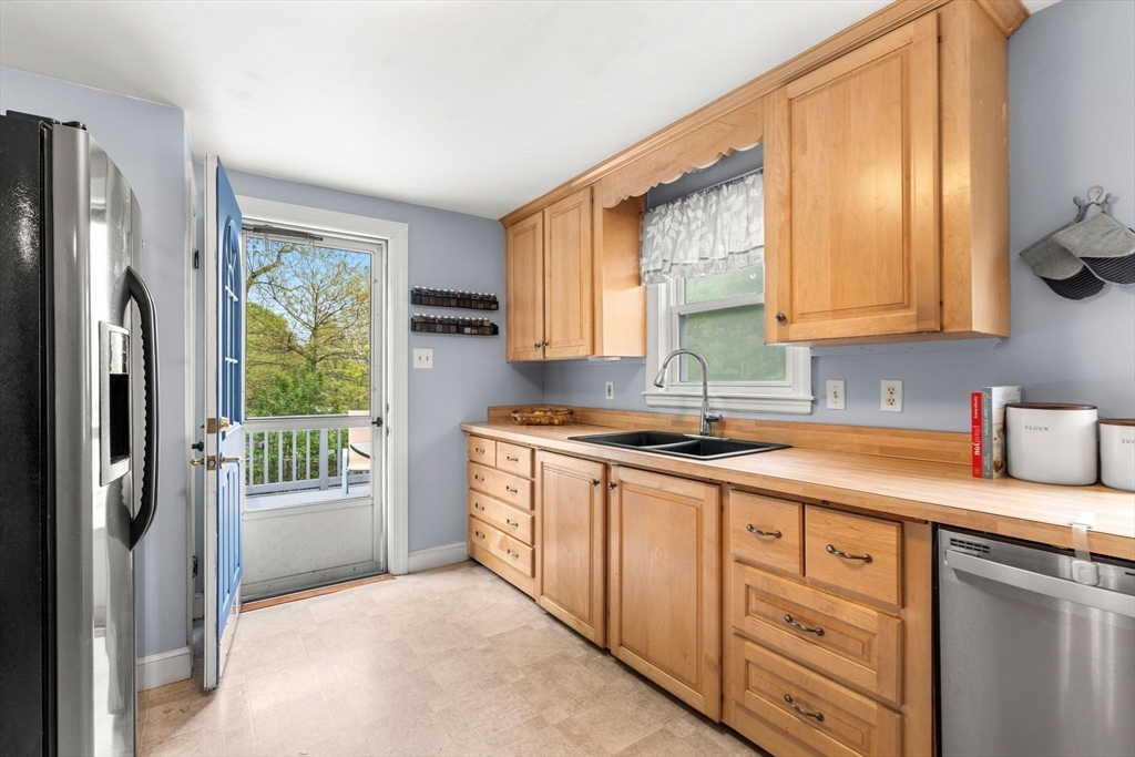 8 Cressey AVE, Salem, MA, 8 Cressey AVE, Salem, MA Photo #11
