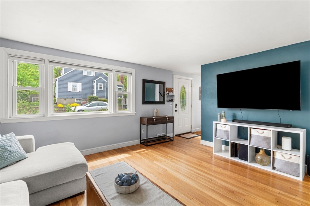 8 Cressey AVE, Salem, MA, 8 Cressey AVE, Salem, MA Photo #6