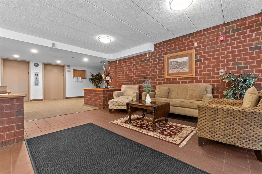 180 Green St 501