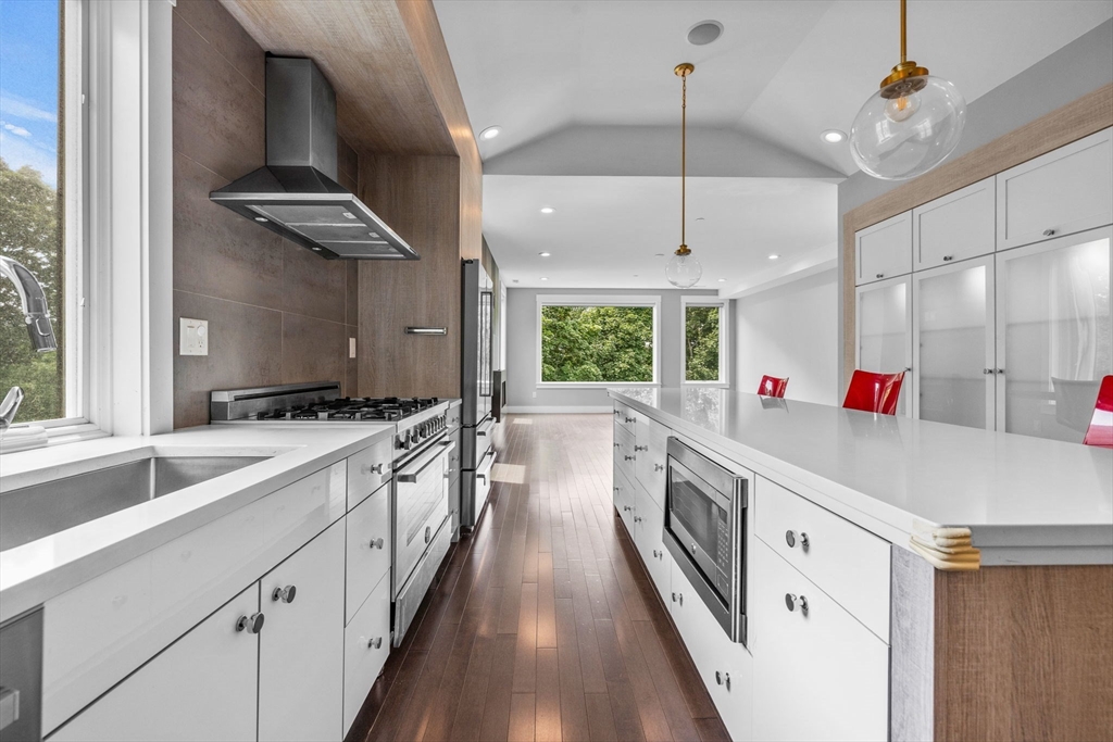 202 Rawson Rd 3