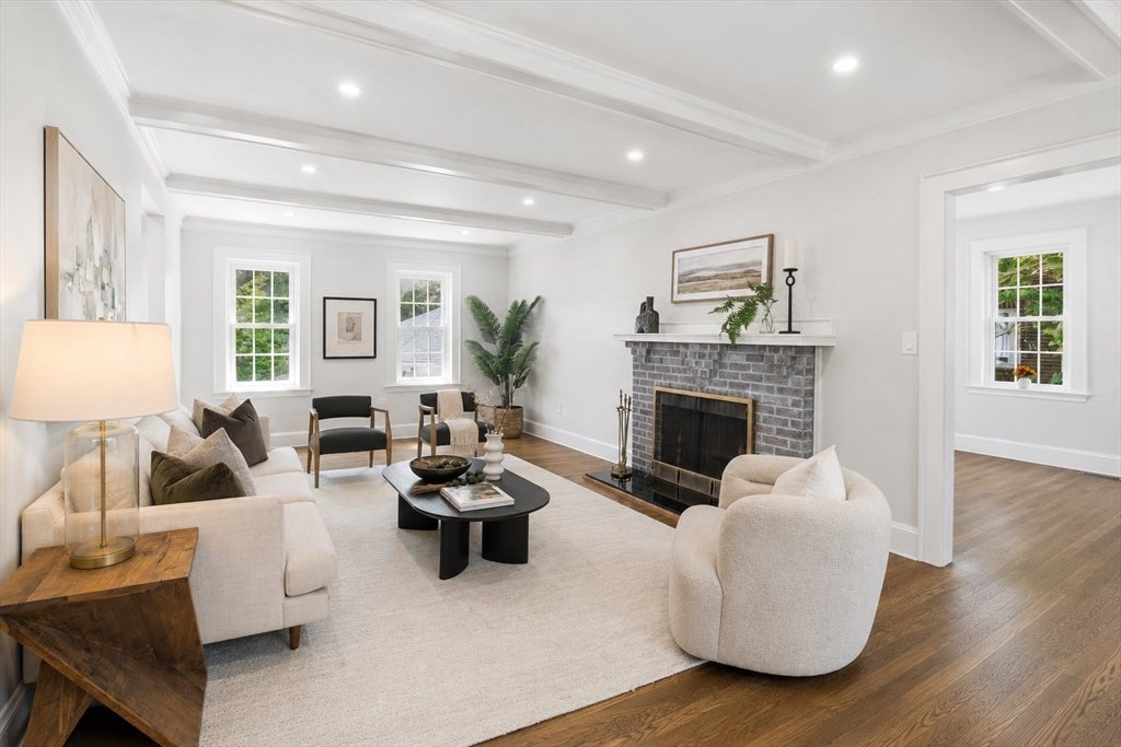 128 Watson Rd
