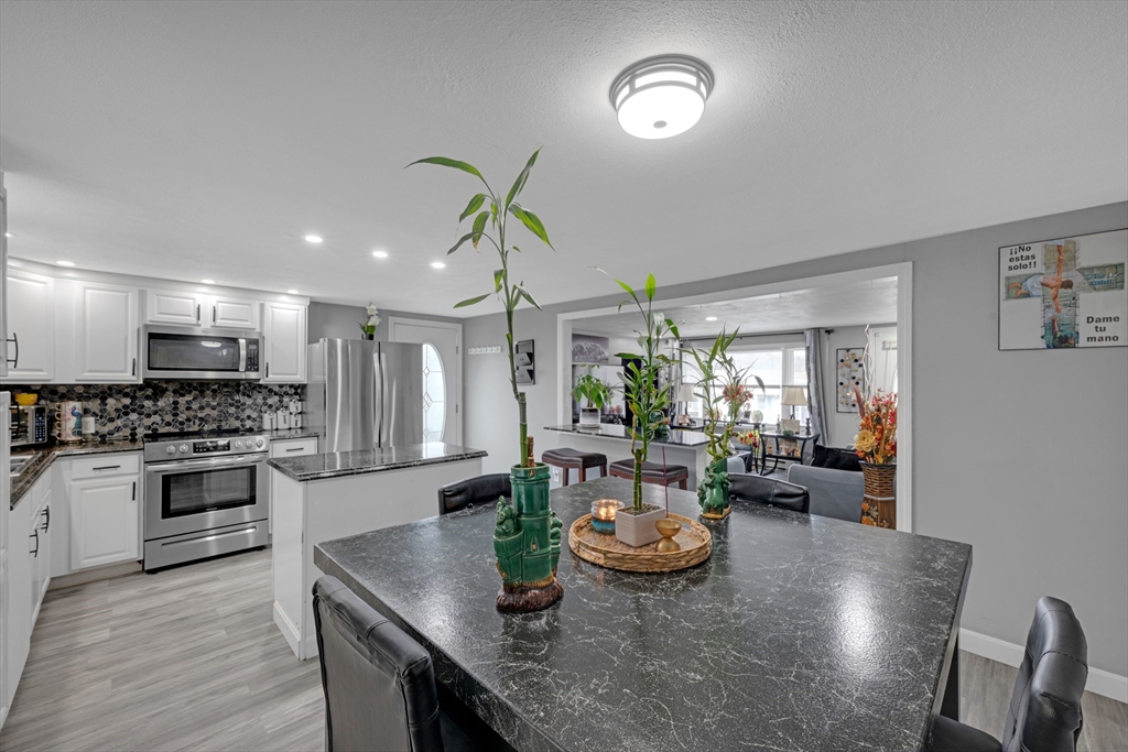 23 Chartier Ln