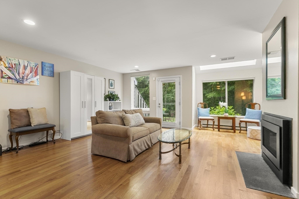 171 Swanton St 12