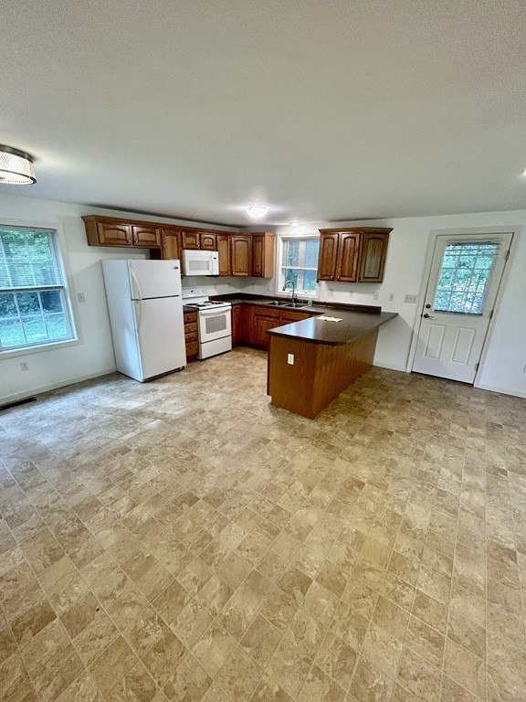 148 Frost Rd