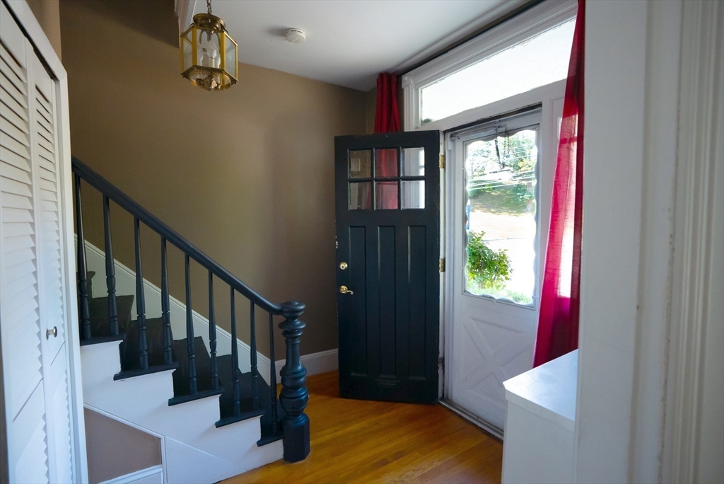 228 Varnum Ave