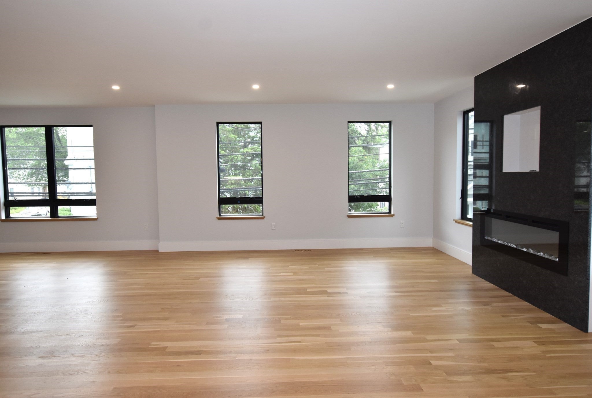 316 School St 1, Waltham MA 02451