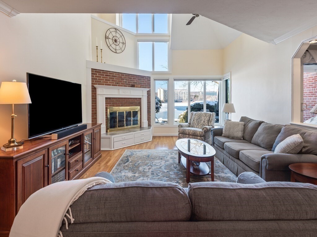 70-5 S Quinsigamond Ave 5