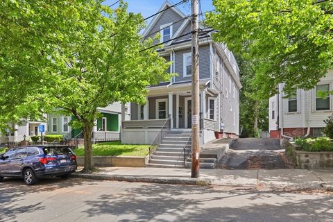 Photo of 121 Glendale St #3, Everett, MA 02149 (MLS # 73523118)